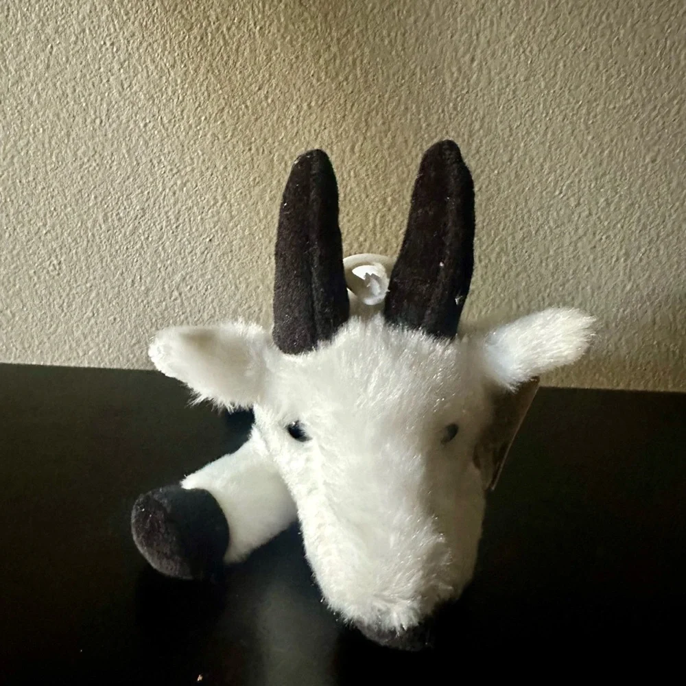 NWT Aurora Rocky Mountain Goat 8” Eco-Friendly Mini Flopsie Stuffed Animal